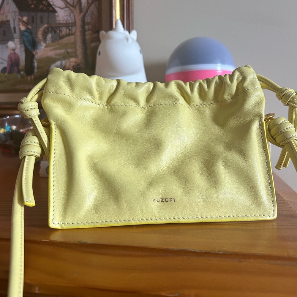 Yuzefi Mini Bom Bag
